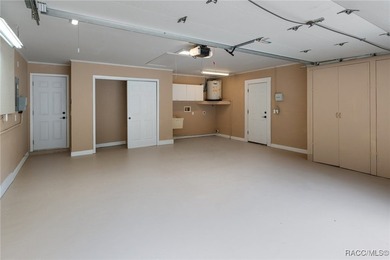 Fabulous Updated 3/2 in Sought-After Riverhaven Village. This - photo 38