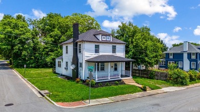 James River Home Active Under Contract in Lynchburg Virginia