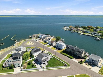 Don't miss this stunning 5-bedroom, 3-bath Waterfront - photo 46