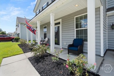 The backyard you've been waiting for... and the location you'll - photo 4