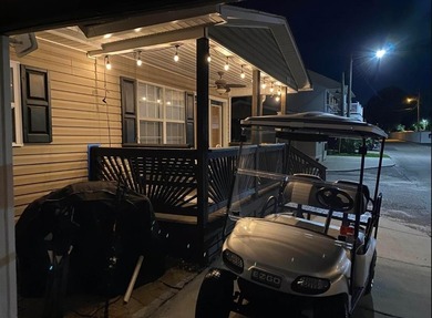 Bright & cheery 2BR/1BA beach cottage, 2024 ROOF & HVAC. Located - photo 23