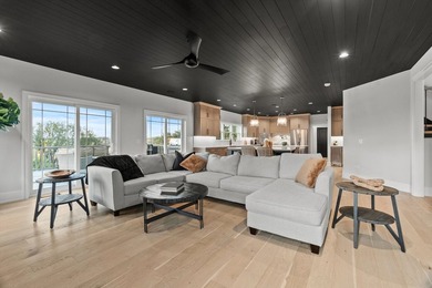 Sleek and sophisticated MODERN MASTERPIECE in one of Lemont's - photo 27