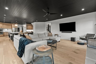 Sleek and sophisticated MODERN MASTERPIECE in one of Lemont's - photo 30
