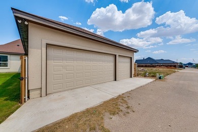 Incredible new construction, on Tom Morris, four bedrooms, two - photo 33