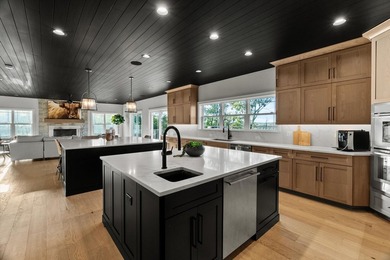 Sleek and sophisticated MODERN MASTERPIECE in one of Lemont's - photo 37