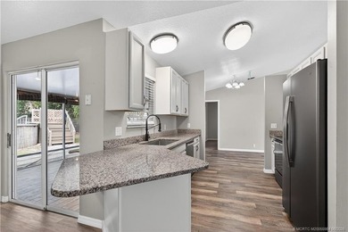 Check out this fantastic starter home or investment opportunity - photo 11