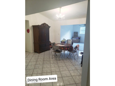 Wow! You'll LOVE this Rare Find in a NON-Flood Zone, Centrally - photo 26
