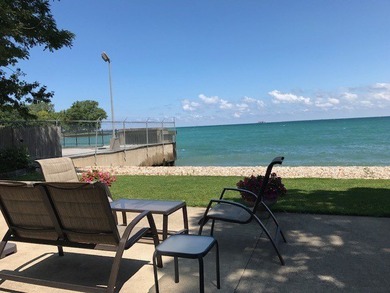 Rare 3-Bedroom Co-op in the Historic Coastland with Lake Views - photo 27
