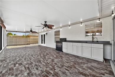 Check out this fantastic starter home or investment opportunity - photo 27