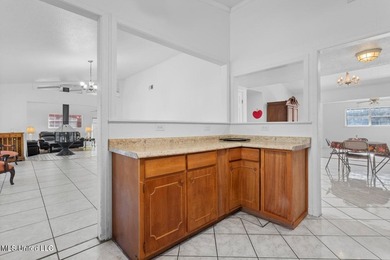 Wow! You'll LOVE this Rare Find in a NON-Flood Zone, Centrally - photo 42