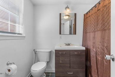 Wow! You'll LOVE this Rare Find in a NON-Flood Zone, Centrally - photo 47