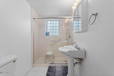 Wow! You'll LOVE this Rare Find in a NON-Flood Zone, Centrally - photo 49