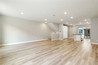 Beautifully designed 4-bedroom, 3-bathroom condo offering - photo 8