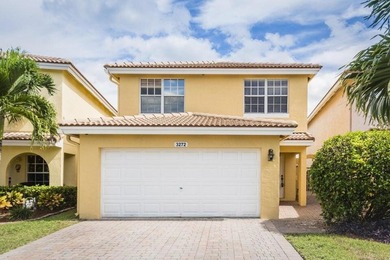Beautiful Home with lake views in front and back. 2 car garage - photo 2
