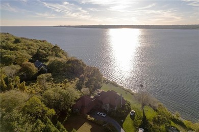 WATERFRONT MAGIC WITH STAIRS TO BEACH & MOORING. This - photo 12