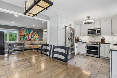 Welcome to this beautifully updated and impeccably maintained - photo 14