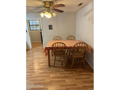 HUGE PRICE REDUCTION! Owners say sell! Privacy, lots of room for - photo 16