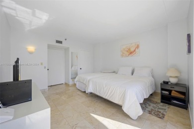 1-bedroom (plus den) condo in Turnberry Isle South has a