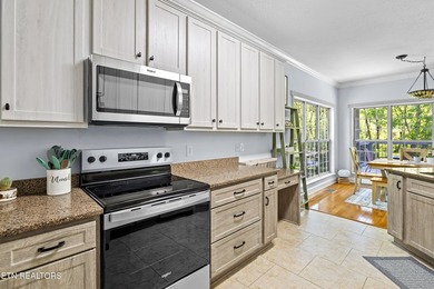Welcome to an exceptional offering in the highly sought-after - photo 21