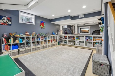 Welcome to this beautifully updated and impeccably maintained - photo 28