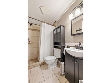 Discover lake living in this charming 3 bedroom, 2 bathroom home - photo 30
