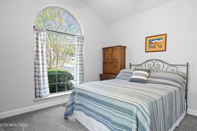 Welcome to an exceptional offering in the highly sought-after - photo 31