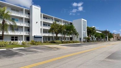 Lake Condo For Sale in Deerfield Beach, Florida