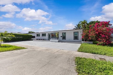 (private lake, pond, creek) Home For Sale in Hialeah Florida