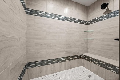 WELCOME TO YOUR OWN PRIVATE RETREAT! This NEW CONSTRUCTION *1 - photo 12