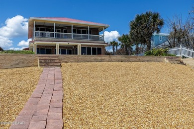 Situated along the Atlantic Ocean shoreline in New Smyrna Beach - photo 22