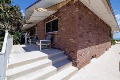 Situated along the Atlantic Ocean shoreline in New Smyrna Beach - photo 46