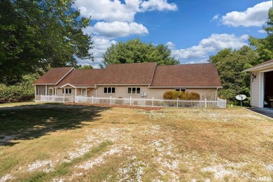 Discover your own private retreat on 10 serene acres with mature - photo 2