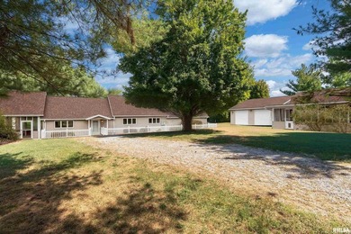 Discover your own private retreat on 10 serene acres with mature - photo 4