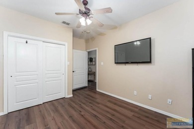 Beautiful 3-bedroom, 2.5-bath unfurnished townhome located in - photo 15