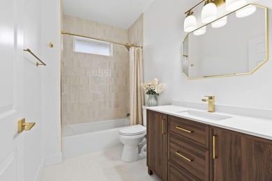Completely renovated and move-in ready in desirable Pilots Cove - photo 21