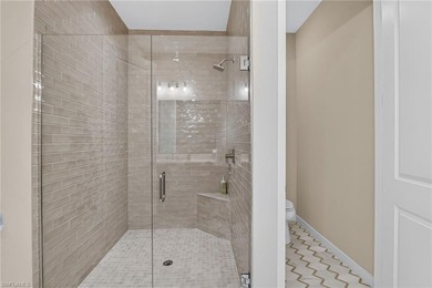 This exceptional Abaco Pointe villa embodies a warm contemporary - photo 22