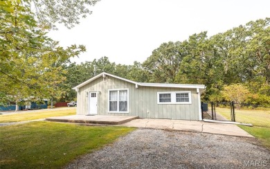 Indian Hills Lake Home For Sale in Unincorporated Missouri