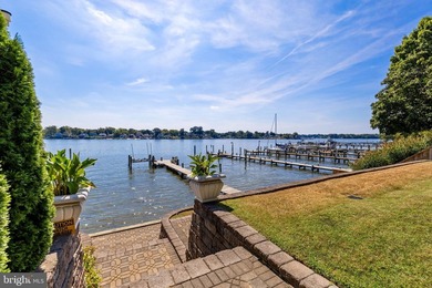 Exceptional residence commanding over half an acre of pristine - photo 4