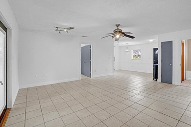 Pool home in Port St. Lucie, set just off Bayshore with easy - photo 12