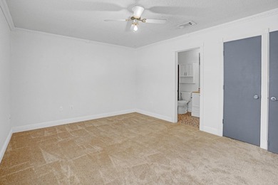 Pool home in Port St. Lucie, set just off Bayshore with easy - photo 13