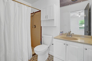 Pool home in Port St. Lucie, set just off Bayshore with easy - photo 14