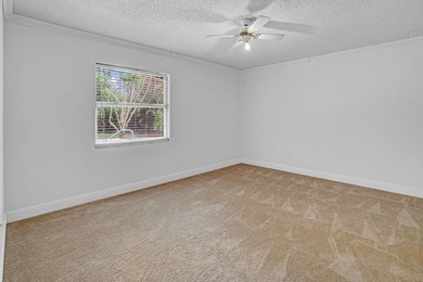 Pool home in Port St. Lucie, set just off Bayshore with easy - photo 15