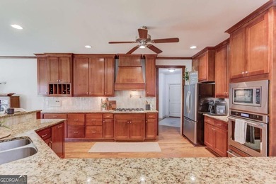 Four-sided brick home on a quiet cul-de-sac golf course lot - photo 9