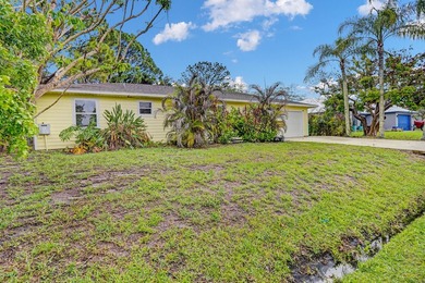 Pool home in Port St. Lucie, set just off Bayshore with easy - photo 24