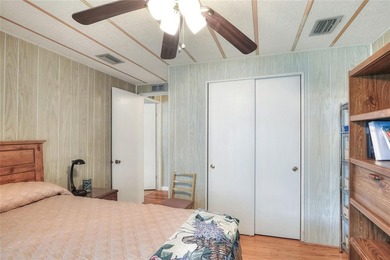 RARE OPPORTUNITY! TRUE LAKEFRONT with DOCK.  Ideal Central - photo 36