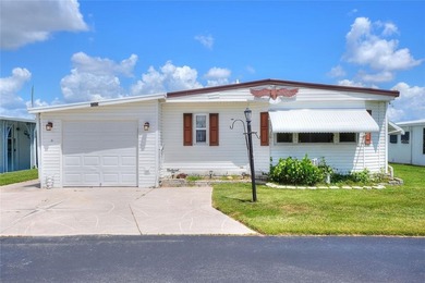 RARE OPPORTUNITY! TRUE LAKEFRONT with DOCK.  Ideal Central - photo 44