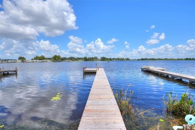 RARE OPPORTUNITY! TRUE LAKEFRONT with DOCK.  Ideal Central - photo 49