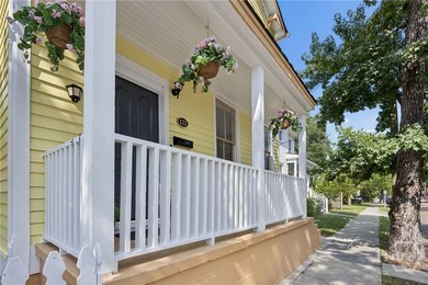 Some addresses just HIT DIFFERENT. This GORGEOUS 1920 Victorian - photo 3