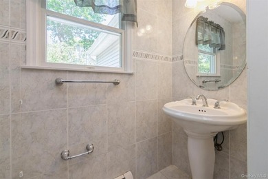 Welcome to this beautifully updated 4 bedroom, 2.5 bath Colonial - photo 20