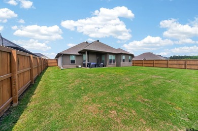 **Charming Modern Farmhouse Retreat in Chandler, TX** Discover - photo 31
